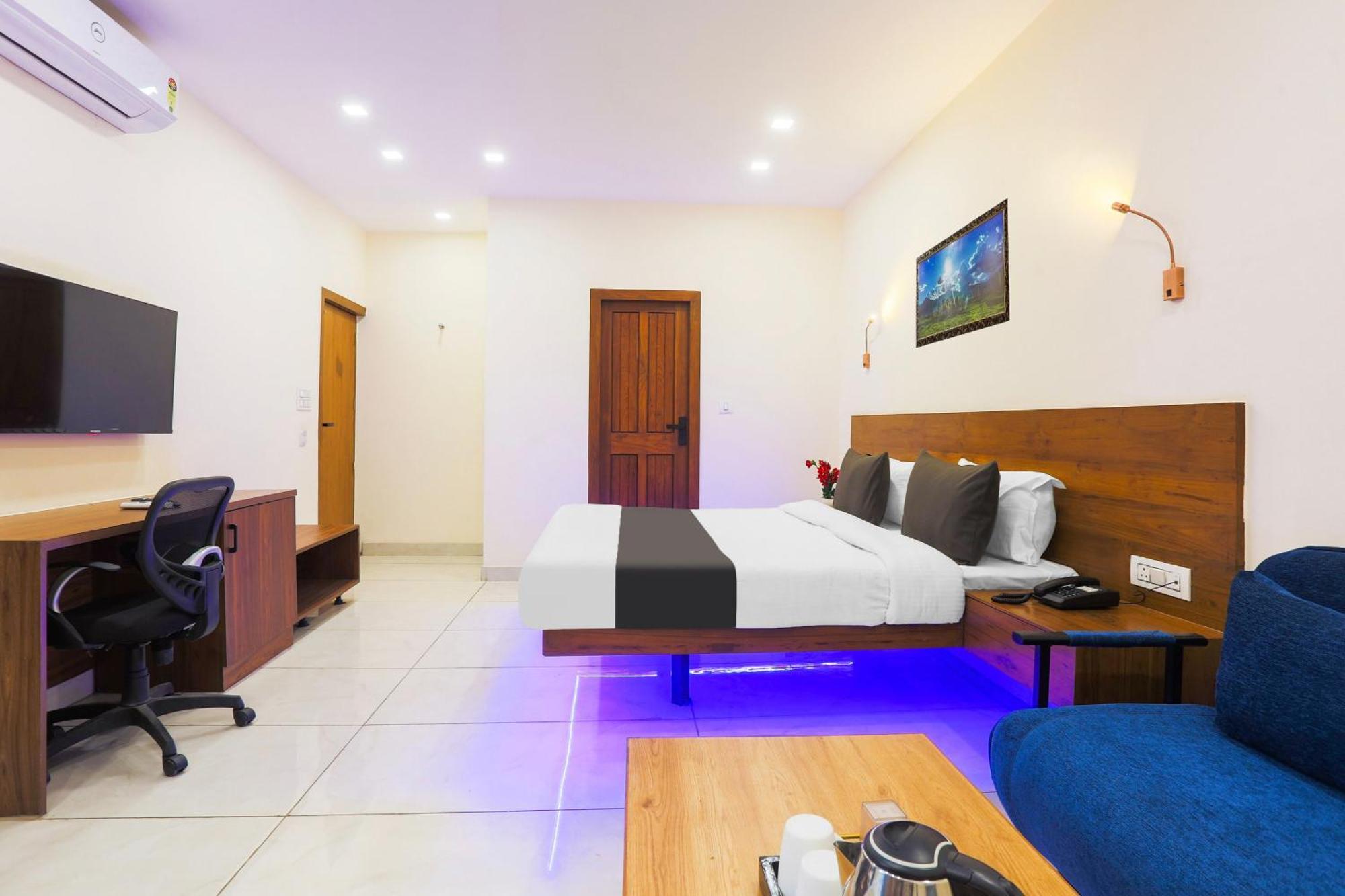 Super Townhouse Vikaspuri Hotel Delhi  Ngoại thất bức ảnh