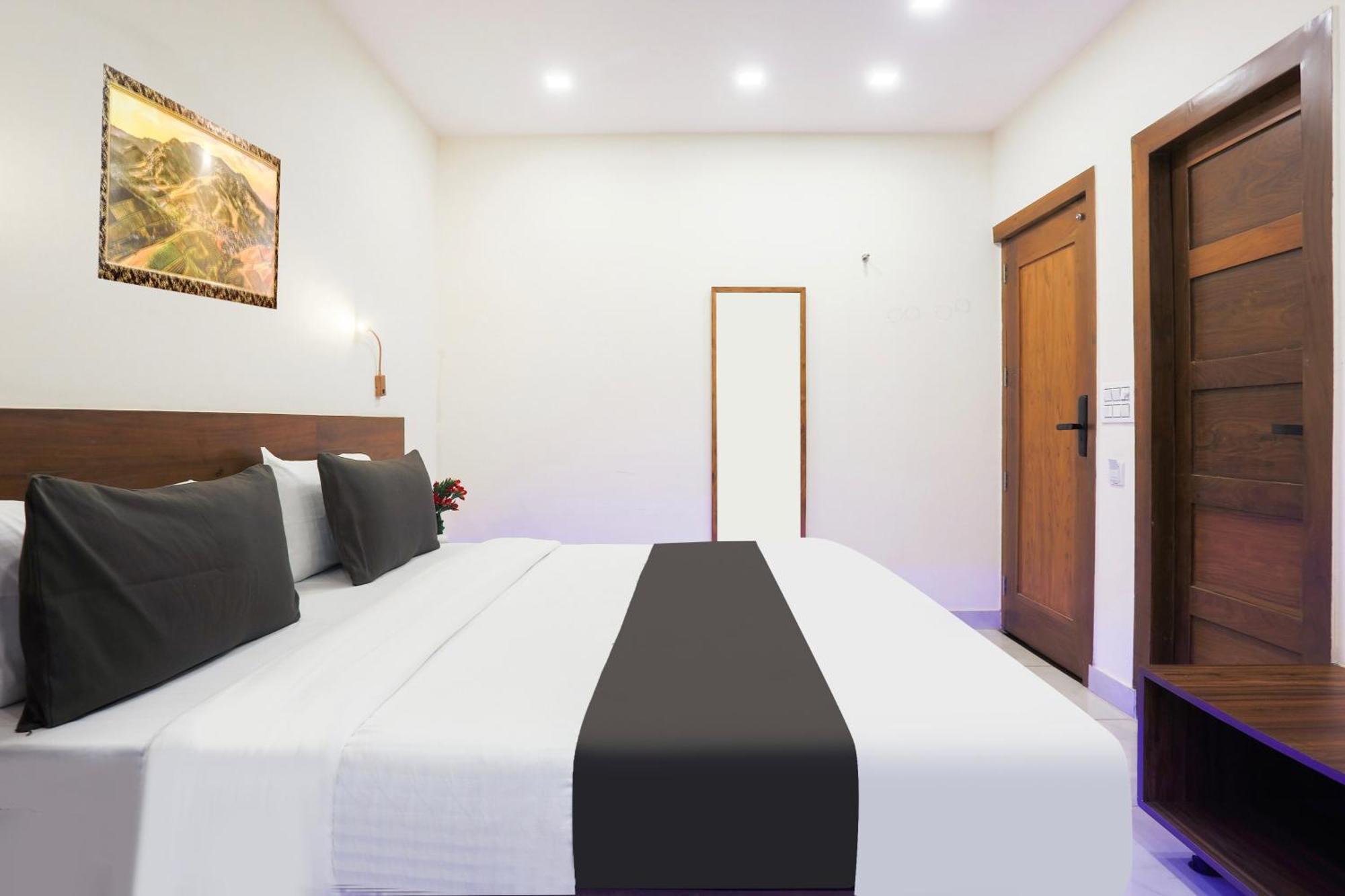 Super Townhouse Vikaspuri Hotel Delhi  Ngoại thất bức ảnh
