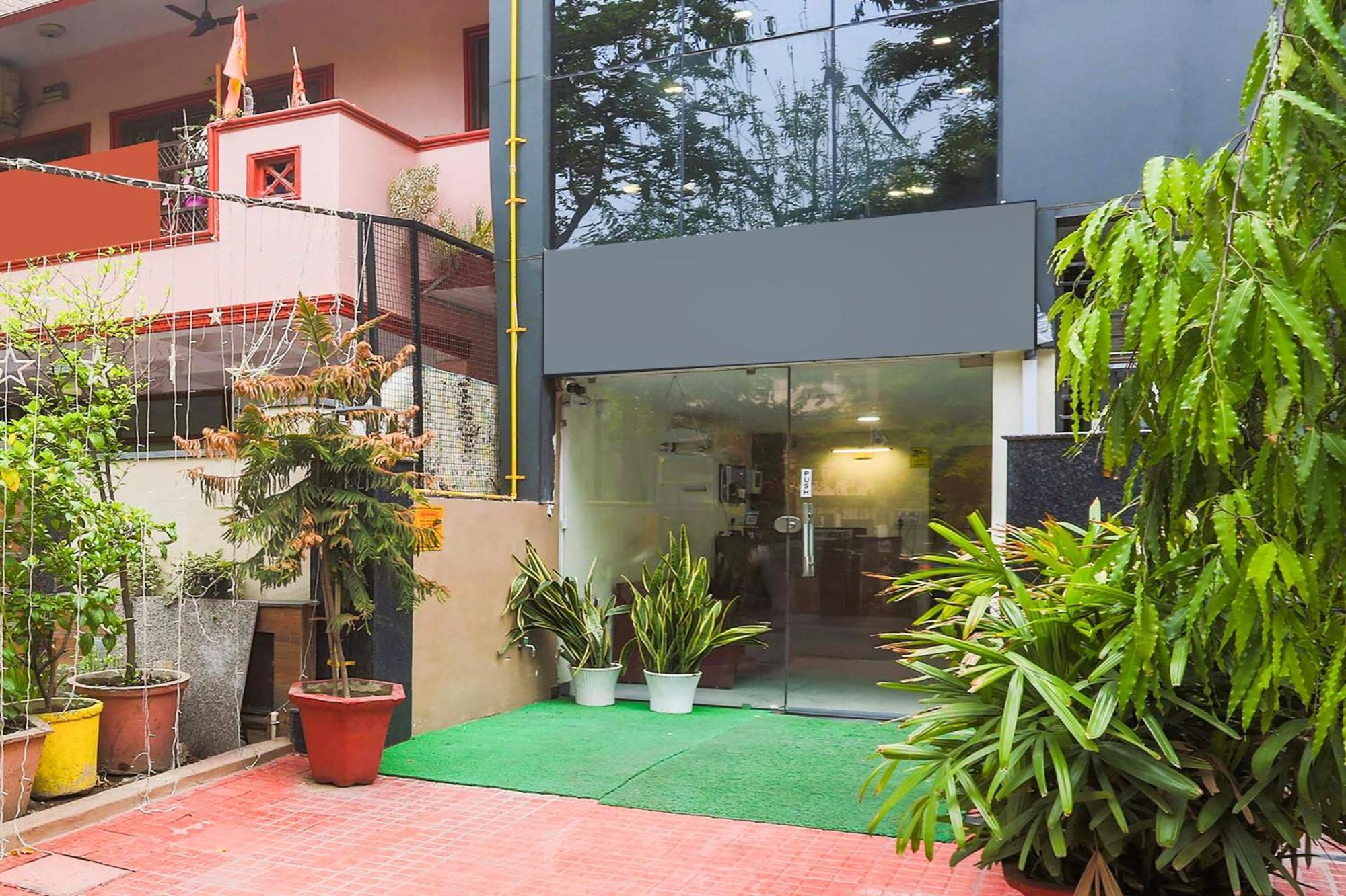 Super Townhouse Vikaspuri Hotel Delhi  Ngoại thất bức ảnh